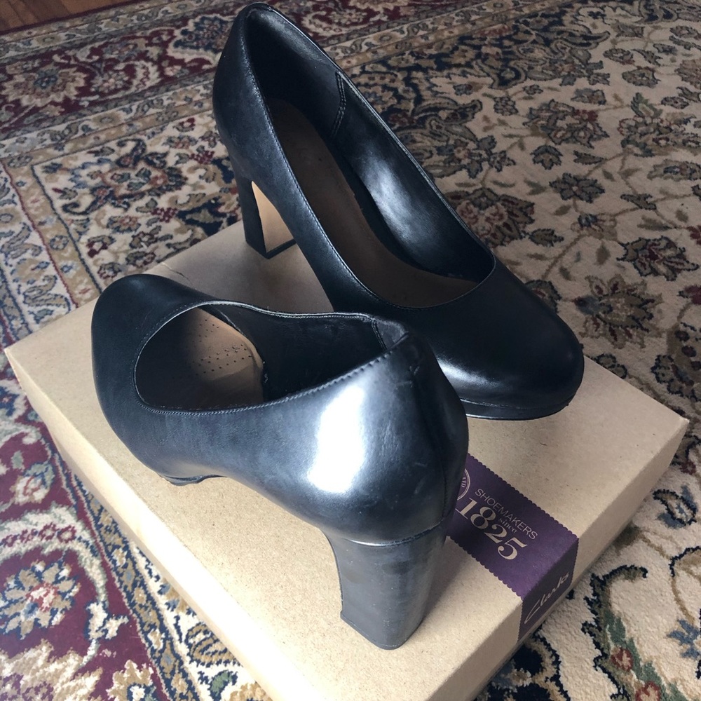 Clarks Pump - image 1